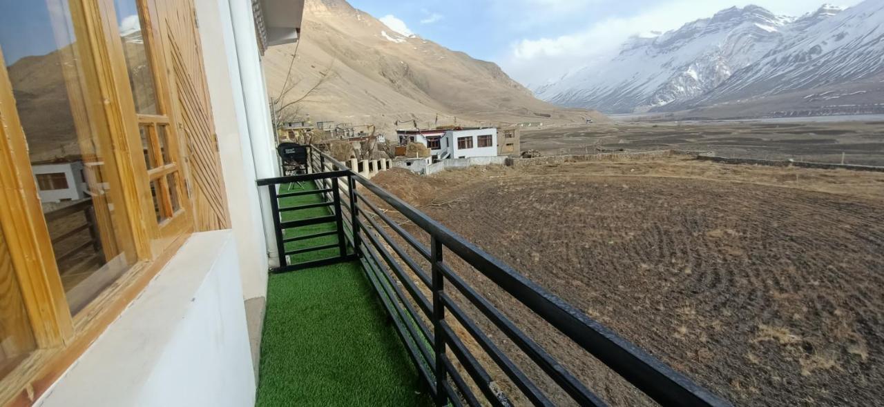 The Alpinist Cafe And Retreat Hotel Kaza Exterior foto