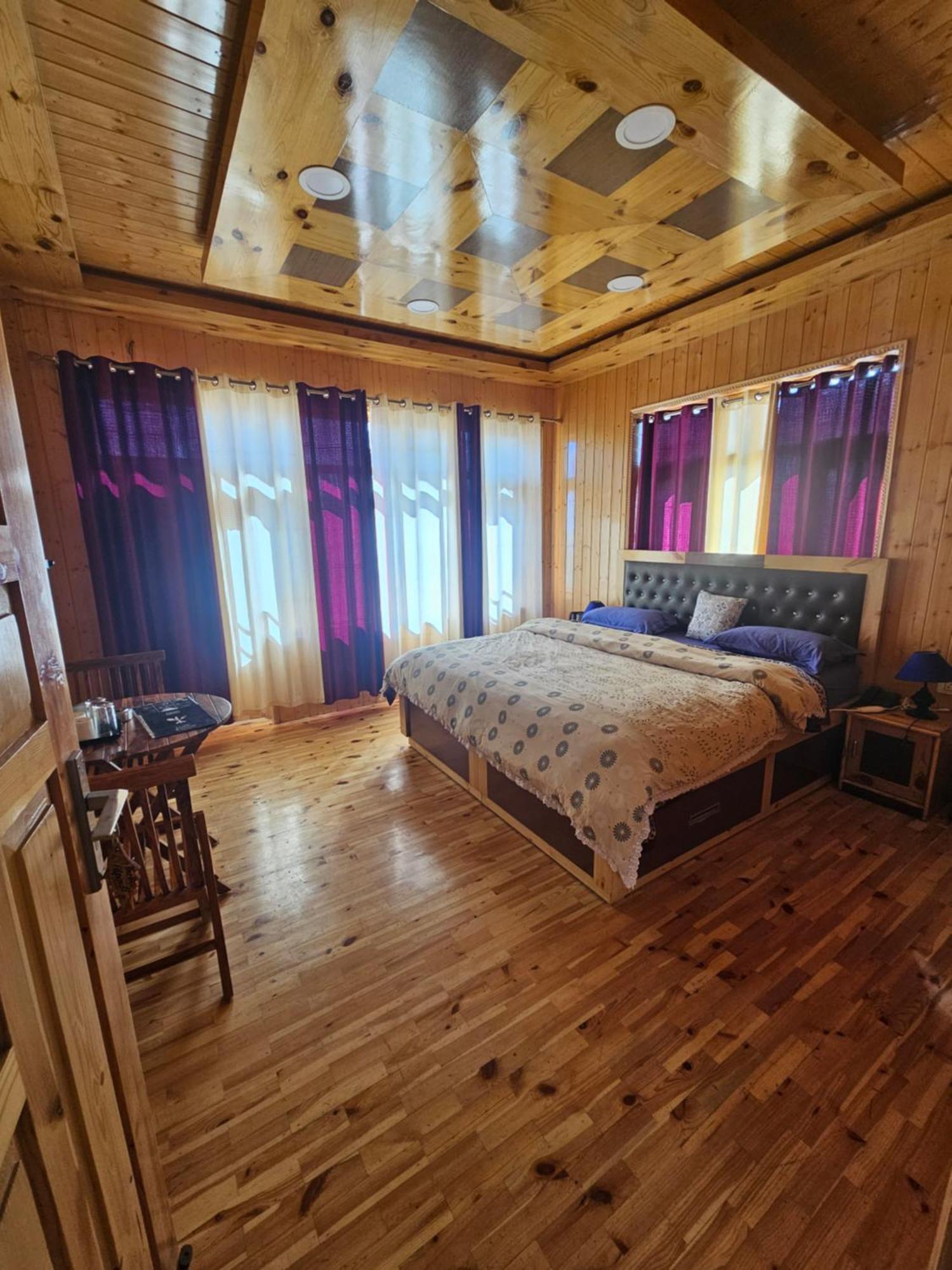 The Alpinist Cafe And Retreat Hotel Kaza Quarto foto