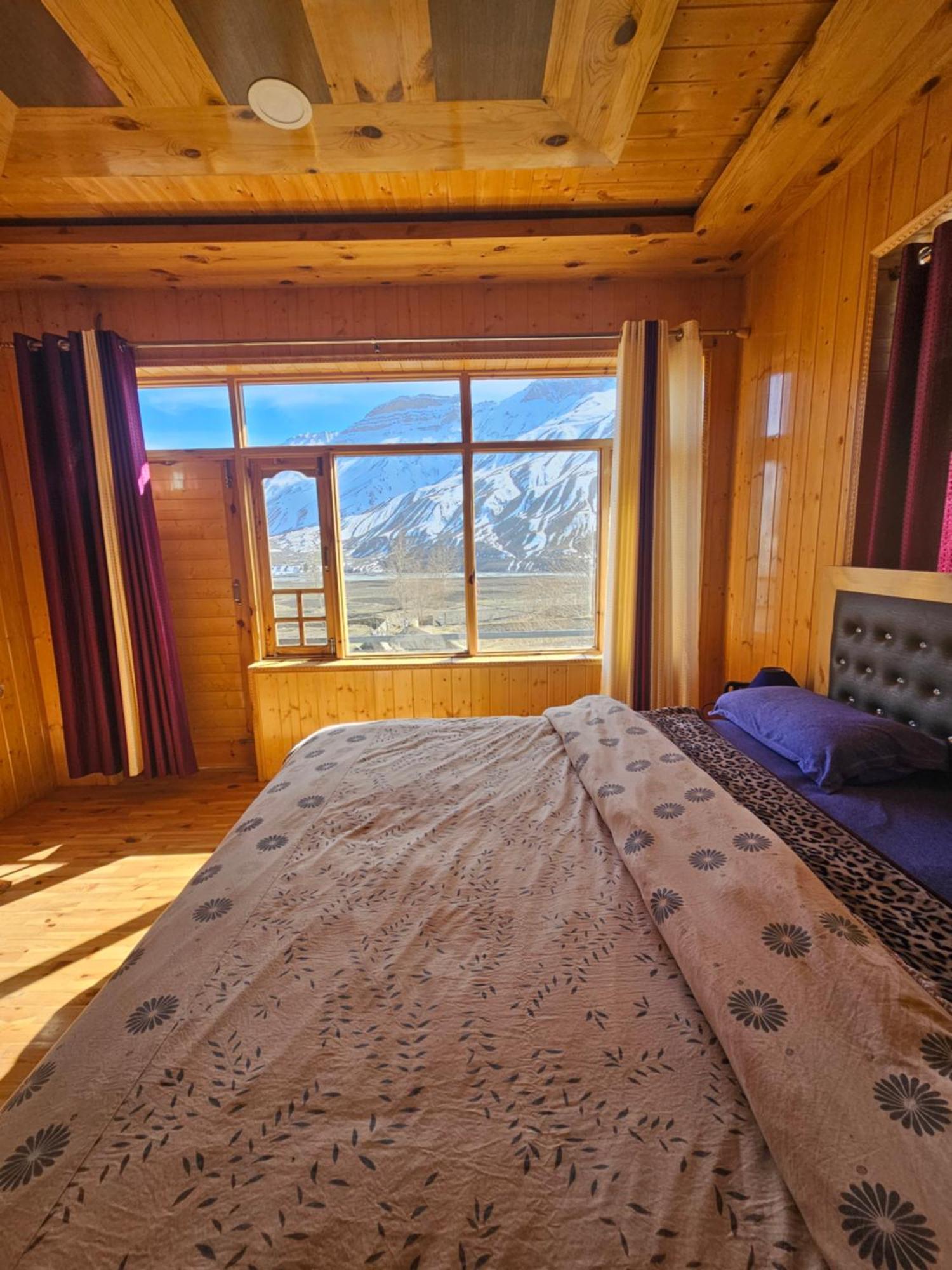 The Alpinist Cafe And Retreat Hotel Kaza Quarto foto