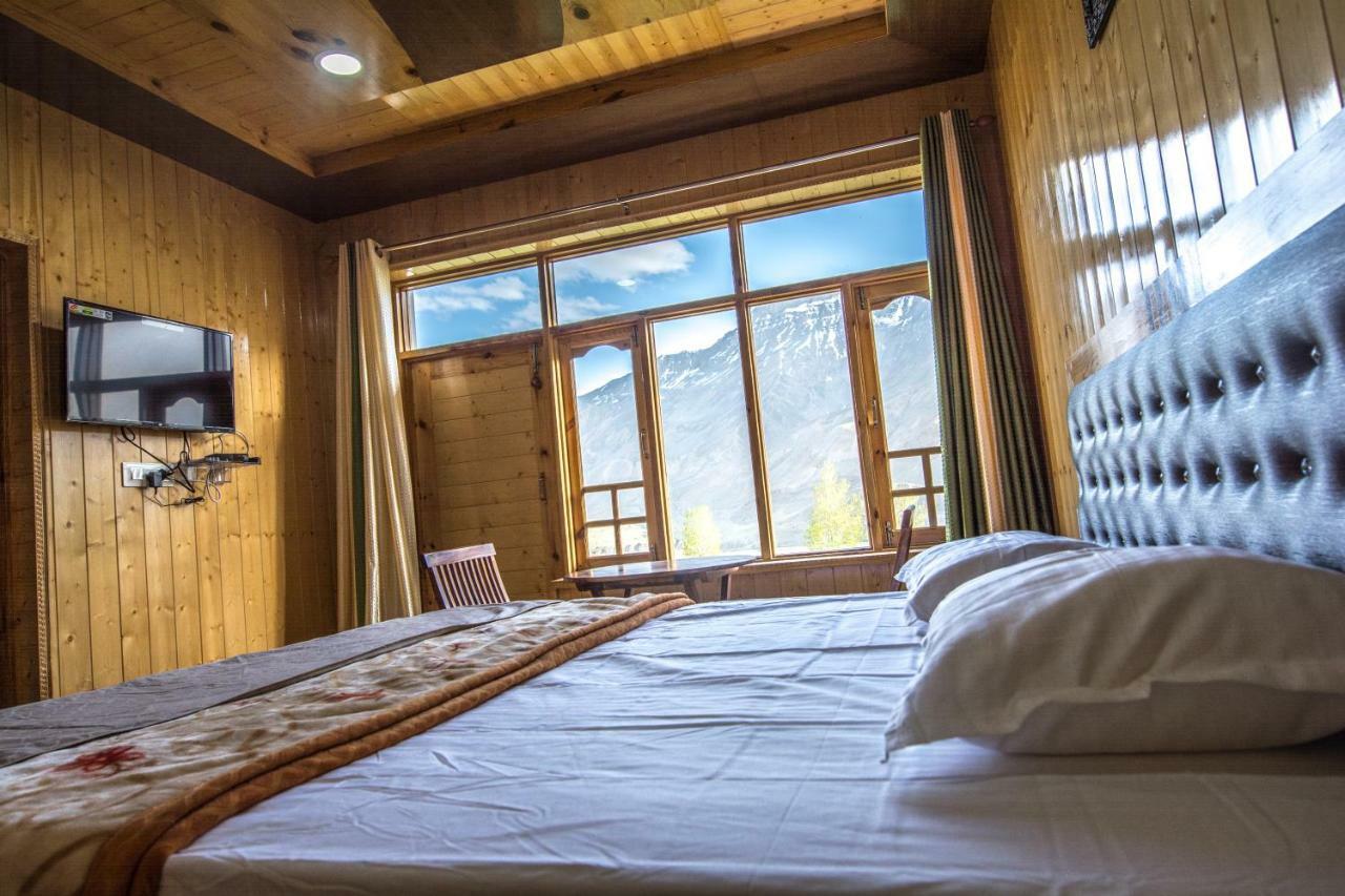 The Alpinist Cafe And Retreat Hotel Kaza Exterior foto